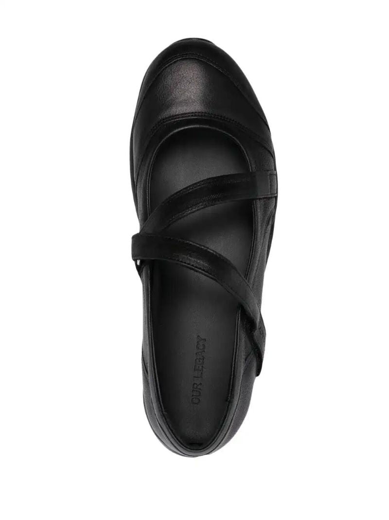 Black Sweetheart Sneakers