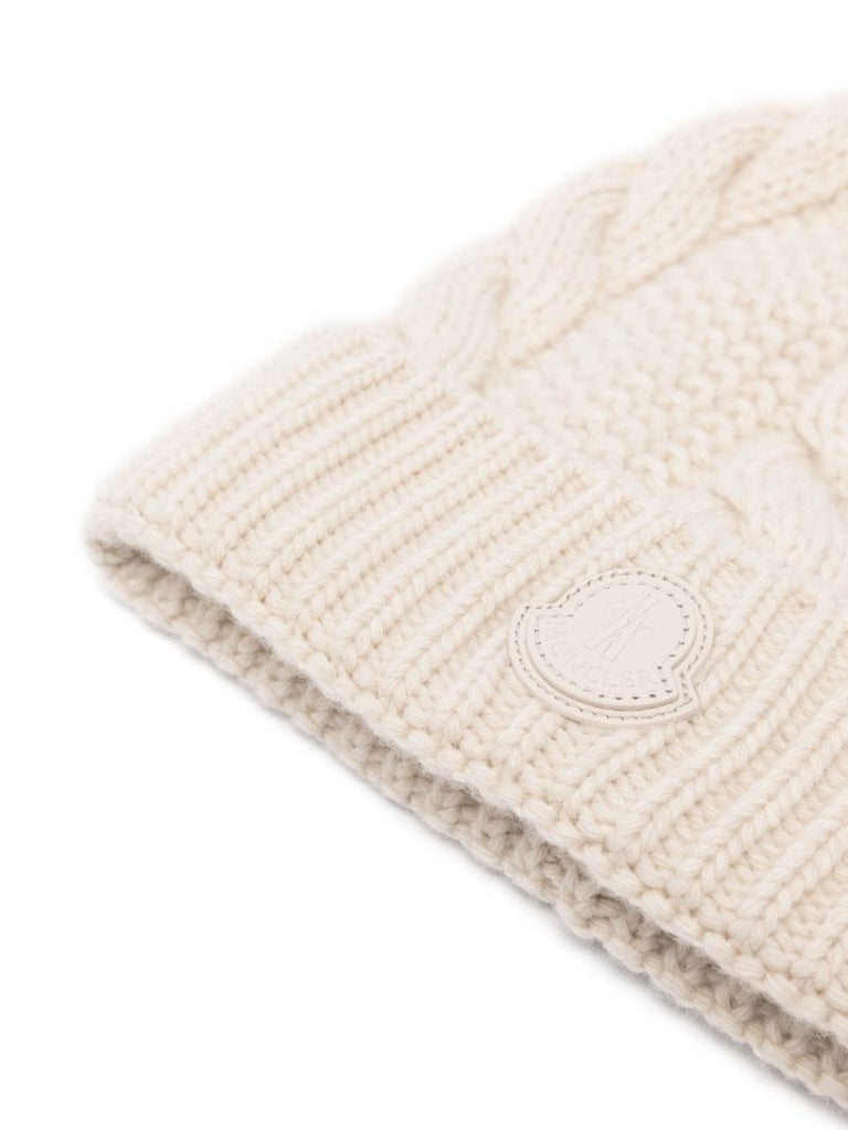 Neutral Cable-knit Beanie