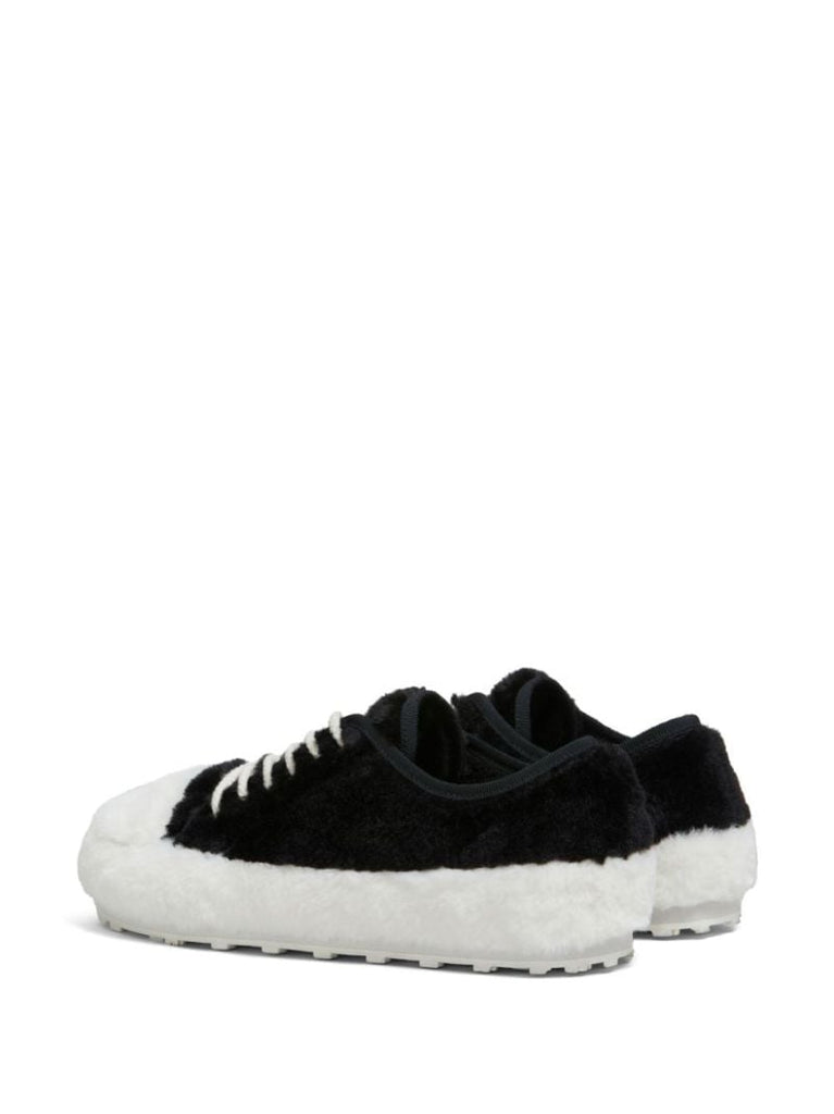 Black Teddy Tennis Low-top Sneakers