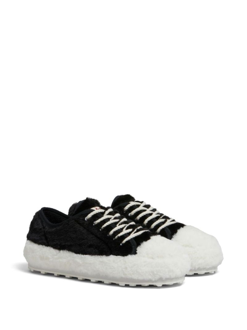 Black Teddy Tennis Low-top Sneakers