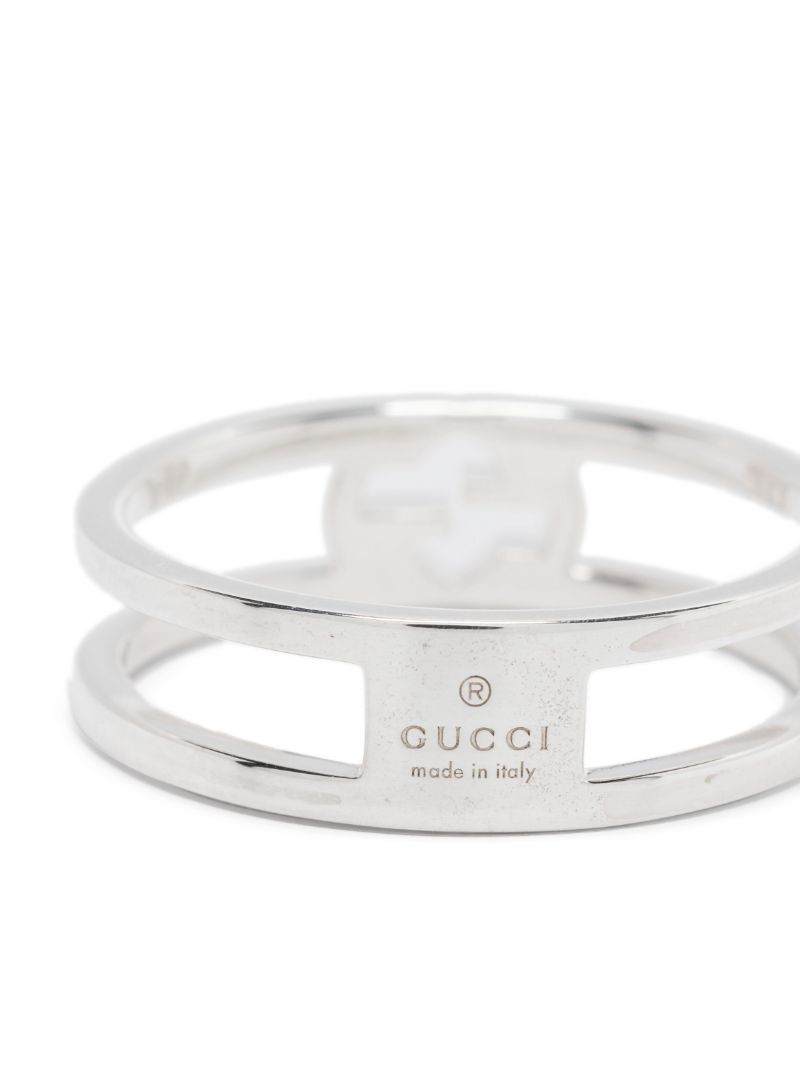 Interlocking G Ring