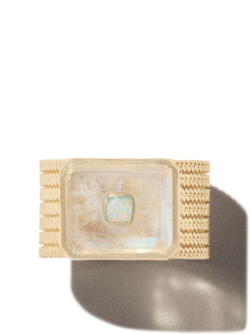 9k Yellow Gold Moonstone Ring
