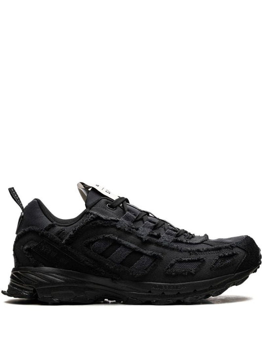 X Song for the Mute Shadowturf "core Black" Sneakers