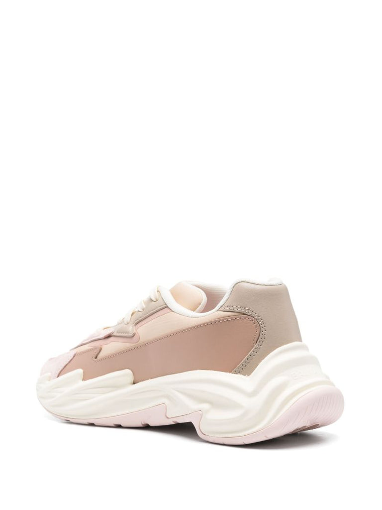 Run-row Sneakers