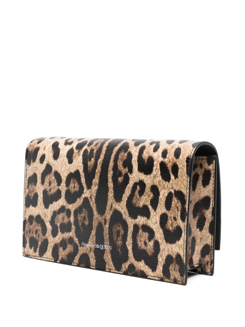 Small Skull Shoulder Bag
