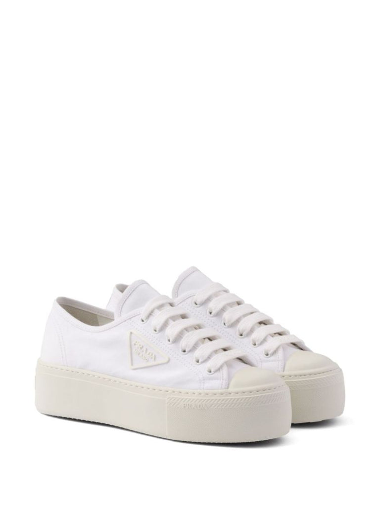 Triangle Logo Low-top Sneakers