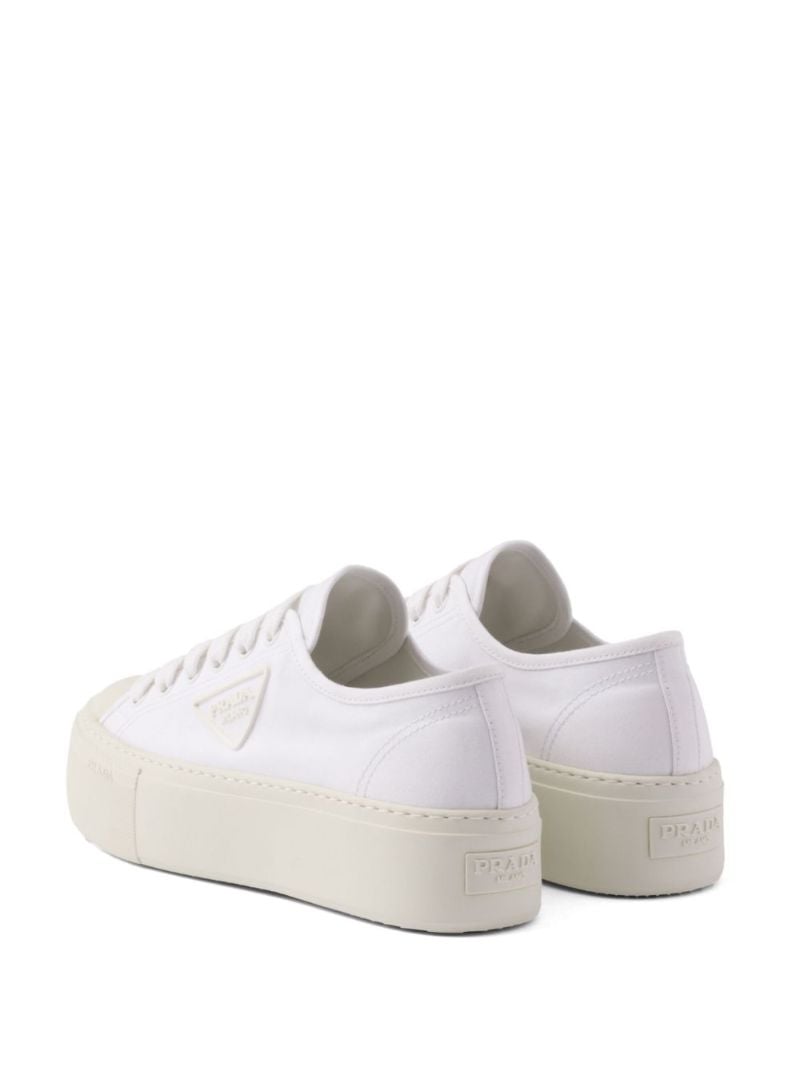 Triangle Logo Low-top Sneakers