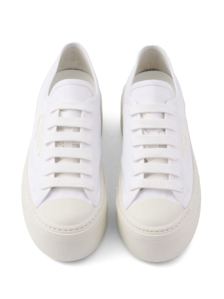 Triangle Logo Low-top Sneakers