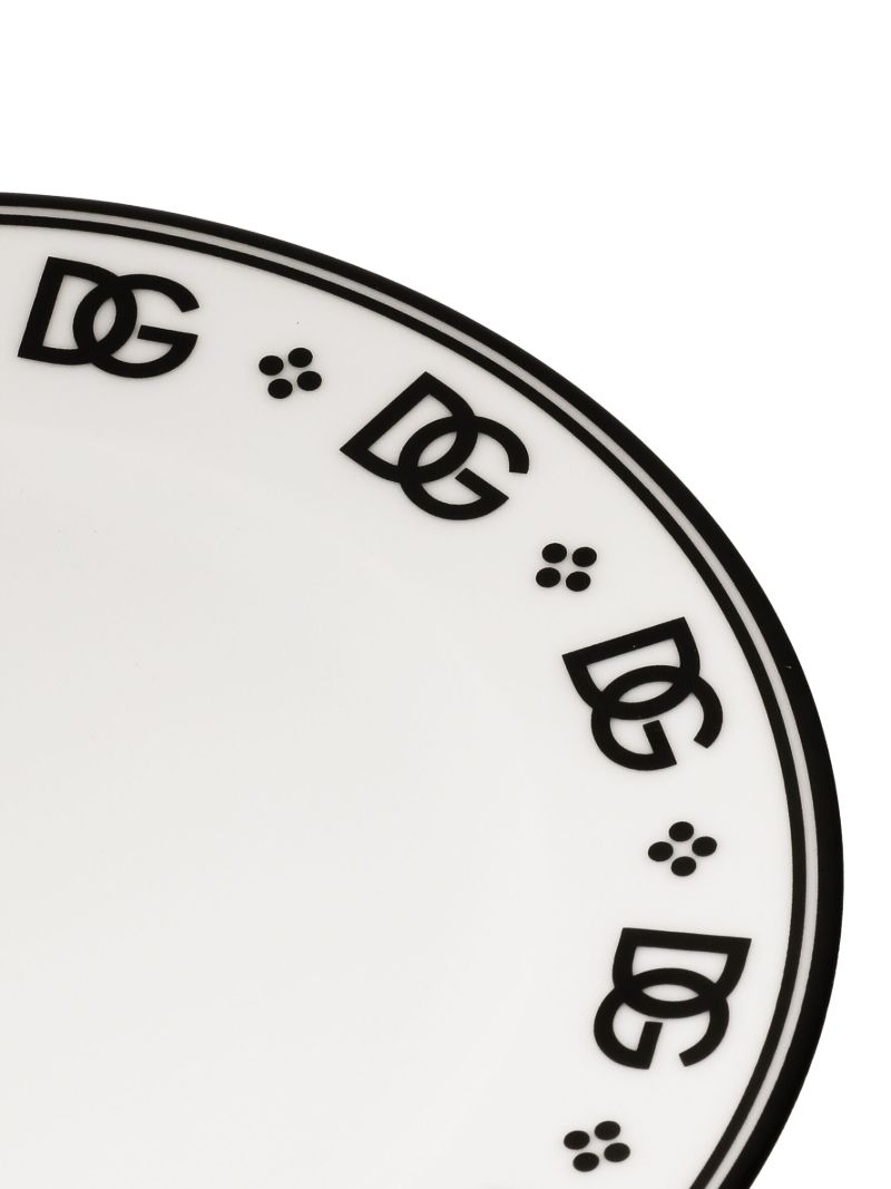 White Dg Plates Set