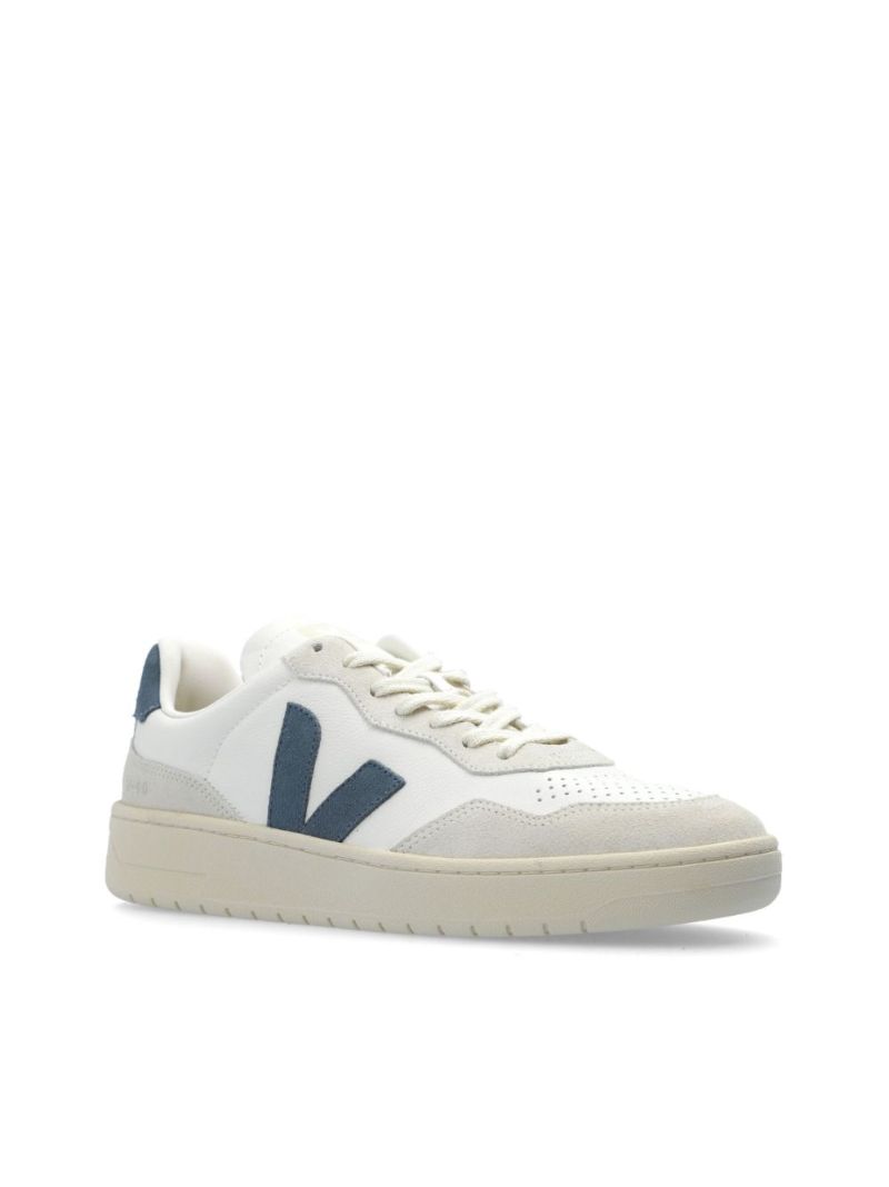 V-90 Sneakers