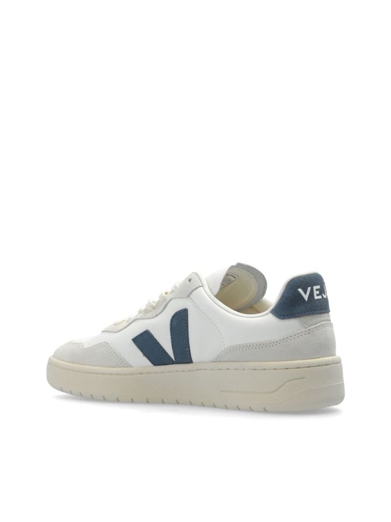 V-90 Sneakers