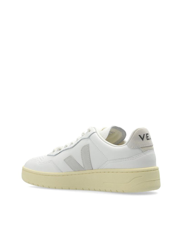 V-90 Sneakers