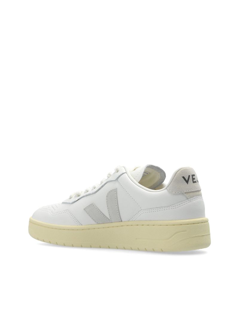 V-90 Sneakers