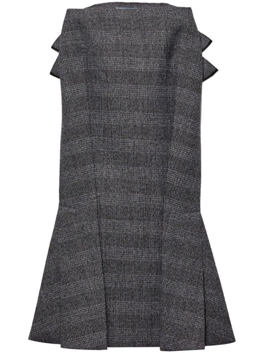 Asymmetric Skirt