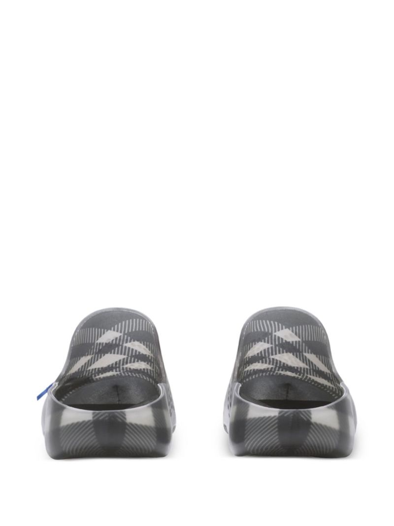 Checked Stingray Clogs