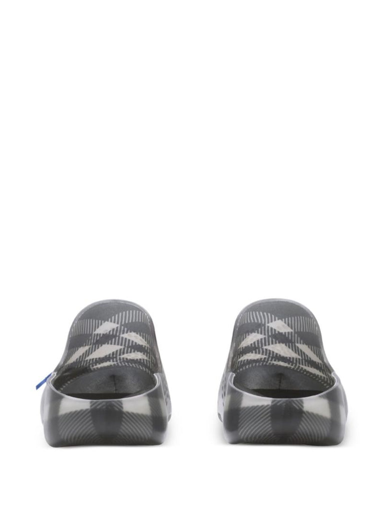 Checked Stingray Clogs