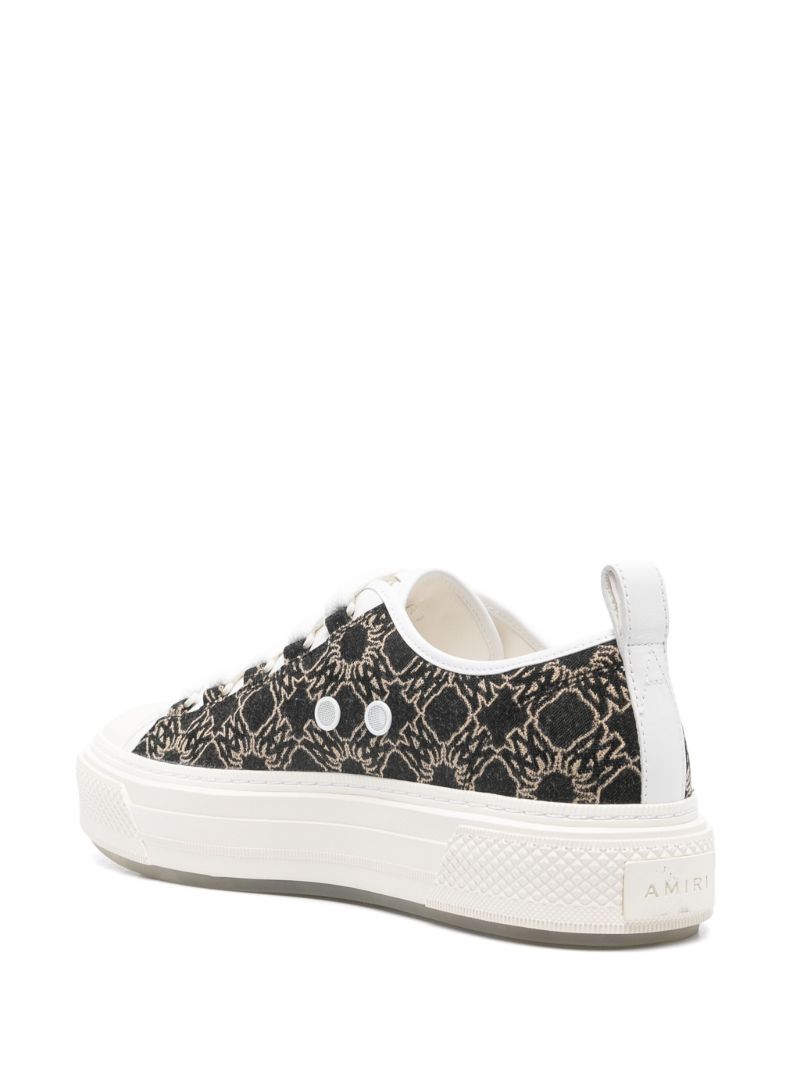 Low-top Sneakers
