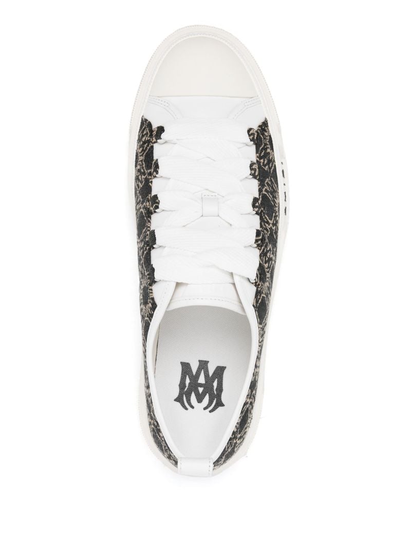 Low-top Sneakers