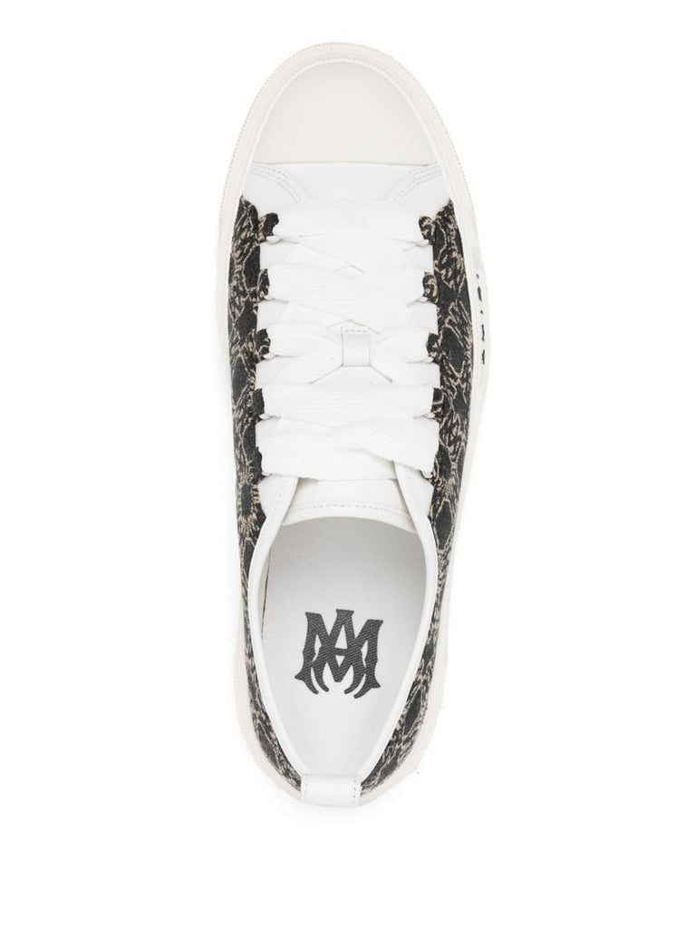 Low-top Sneakers