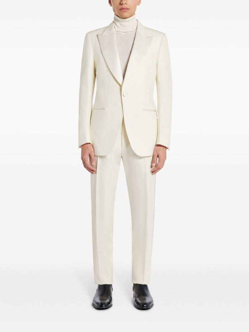 White Single-breasted Suit