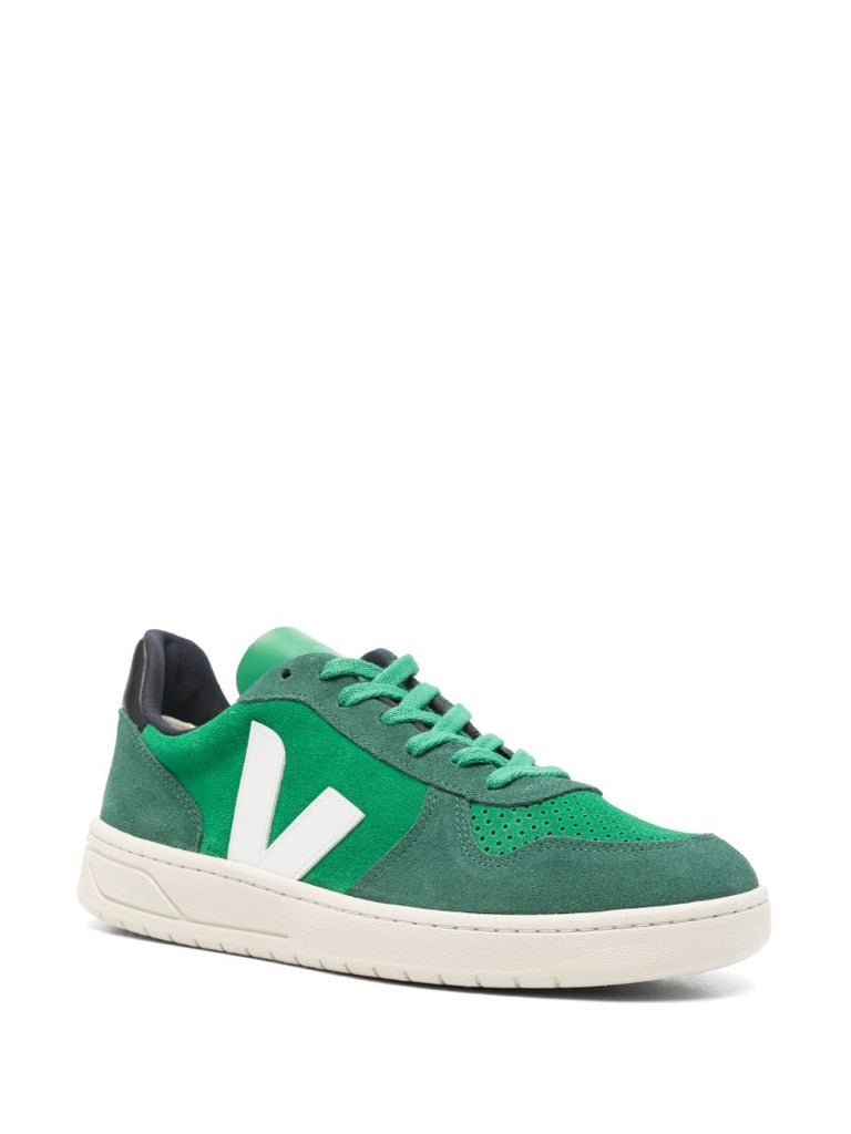 V-10 Sneakers