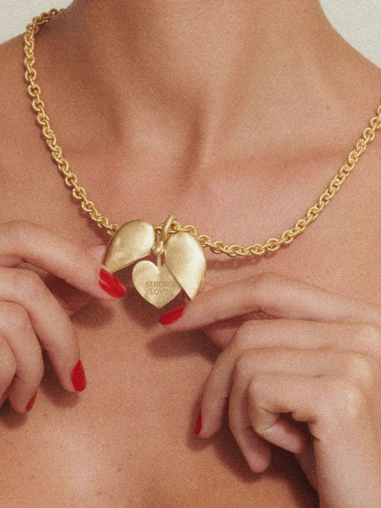14k Yellow Gold Paulette Pendant
