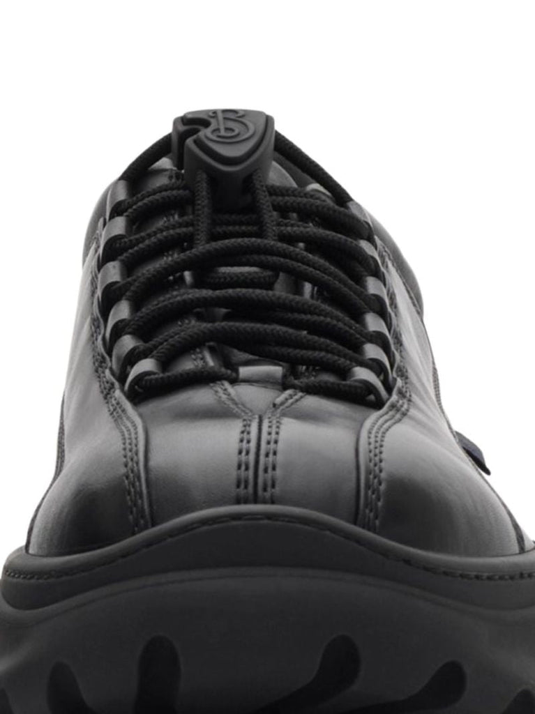 Black Scoot Sneakers
