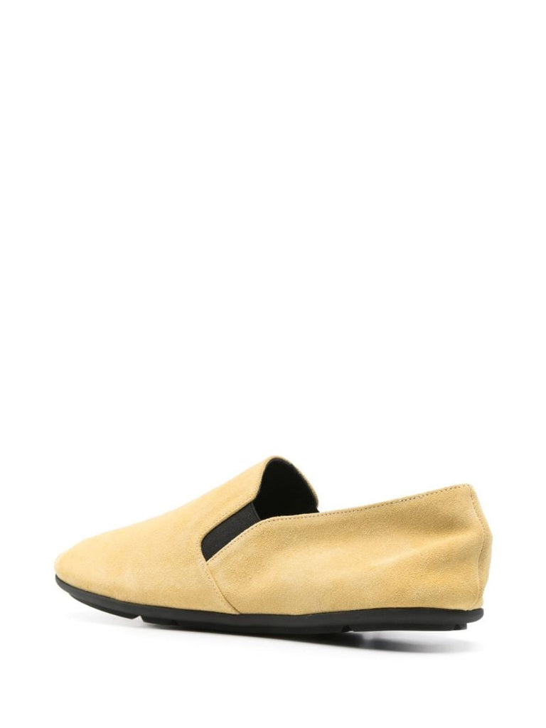 Neutral Vincit Slippers