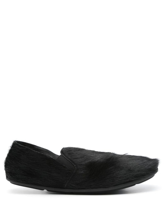 Black Vincit Slippers