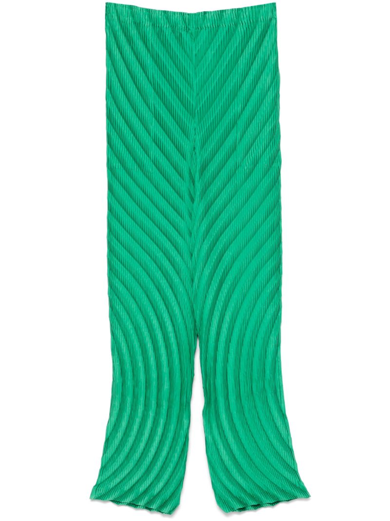 Nuance Pleats Solid Trousers