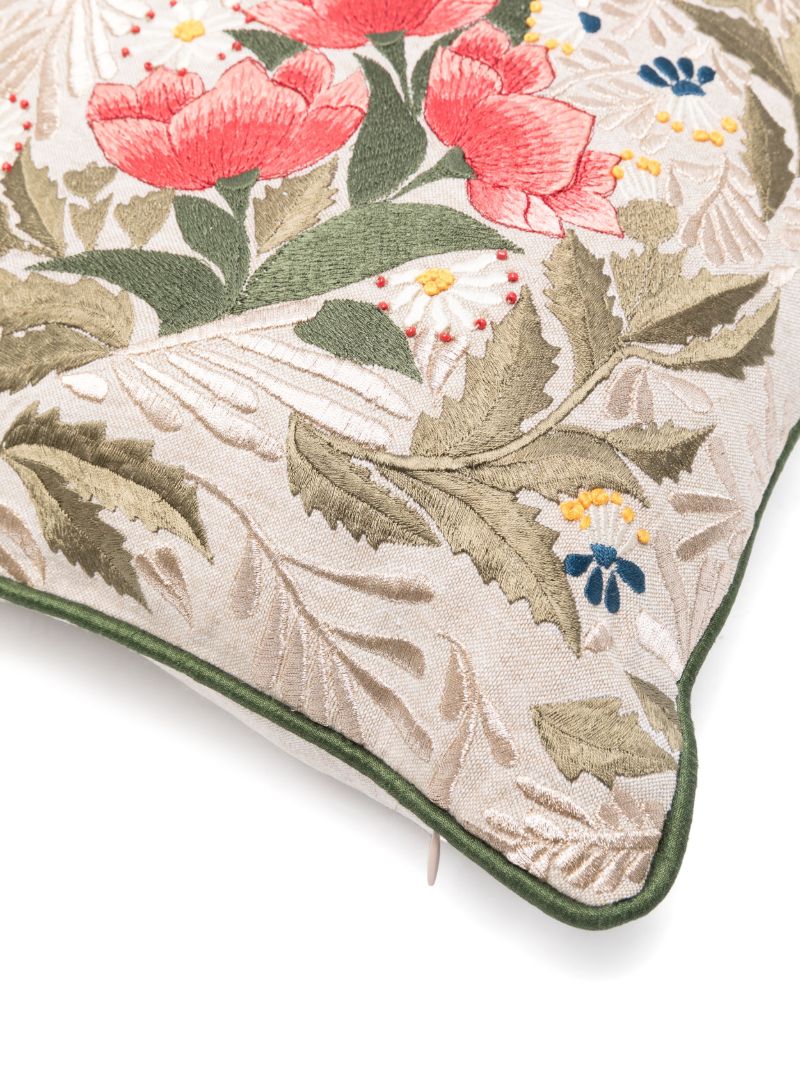 Garden-embroidered Cushion (50cm X 50cm)