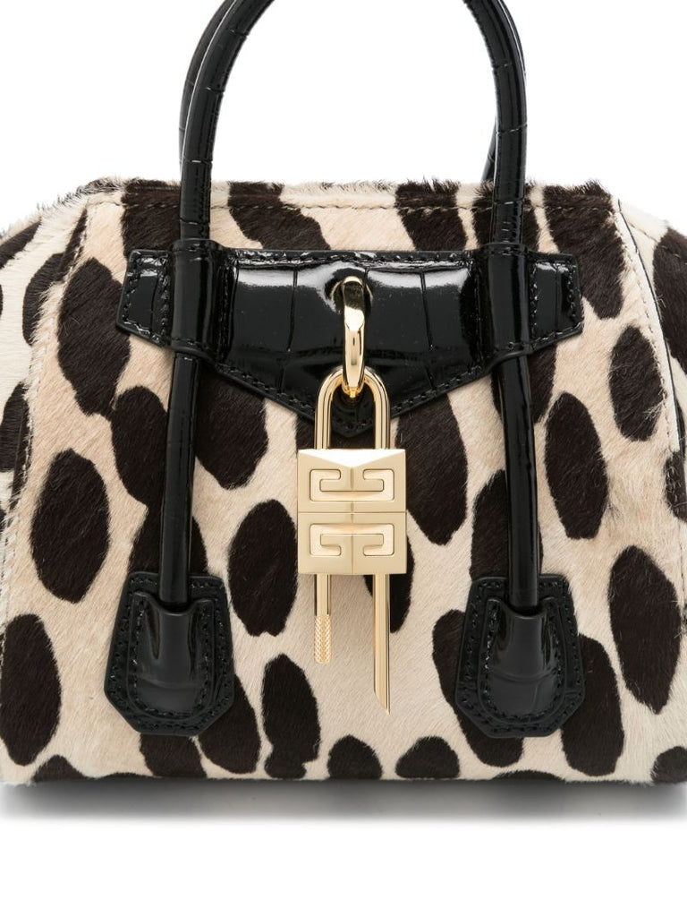 Antigona Lock Tote Bag