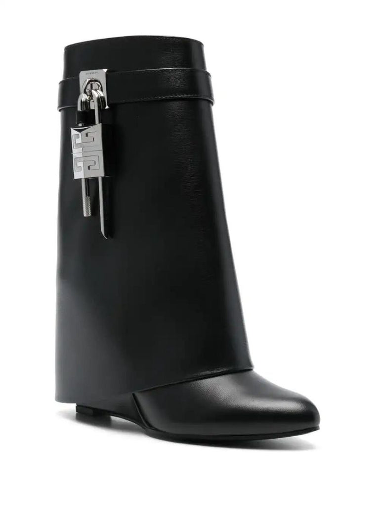 Black Shark Lock Boots