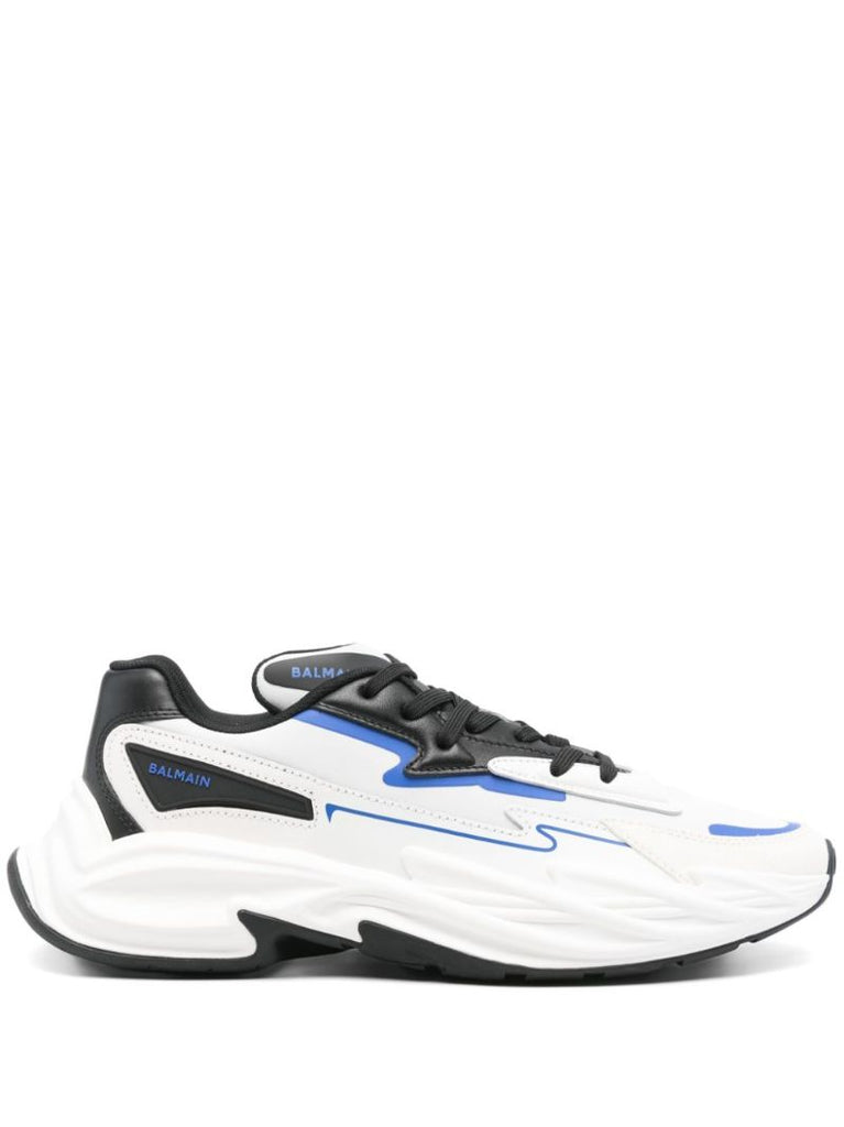 Run-row Sneakers