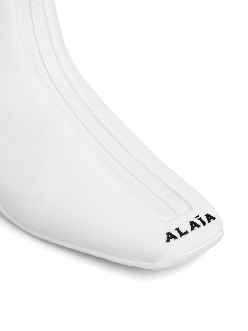 White La Sneakers