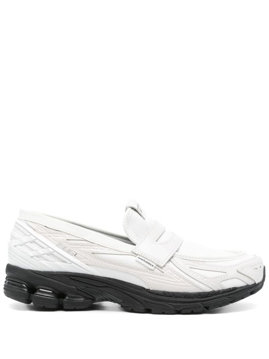 X New Balance 1906l Loafers