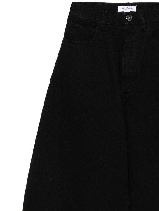 Round Jeans