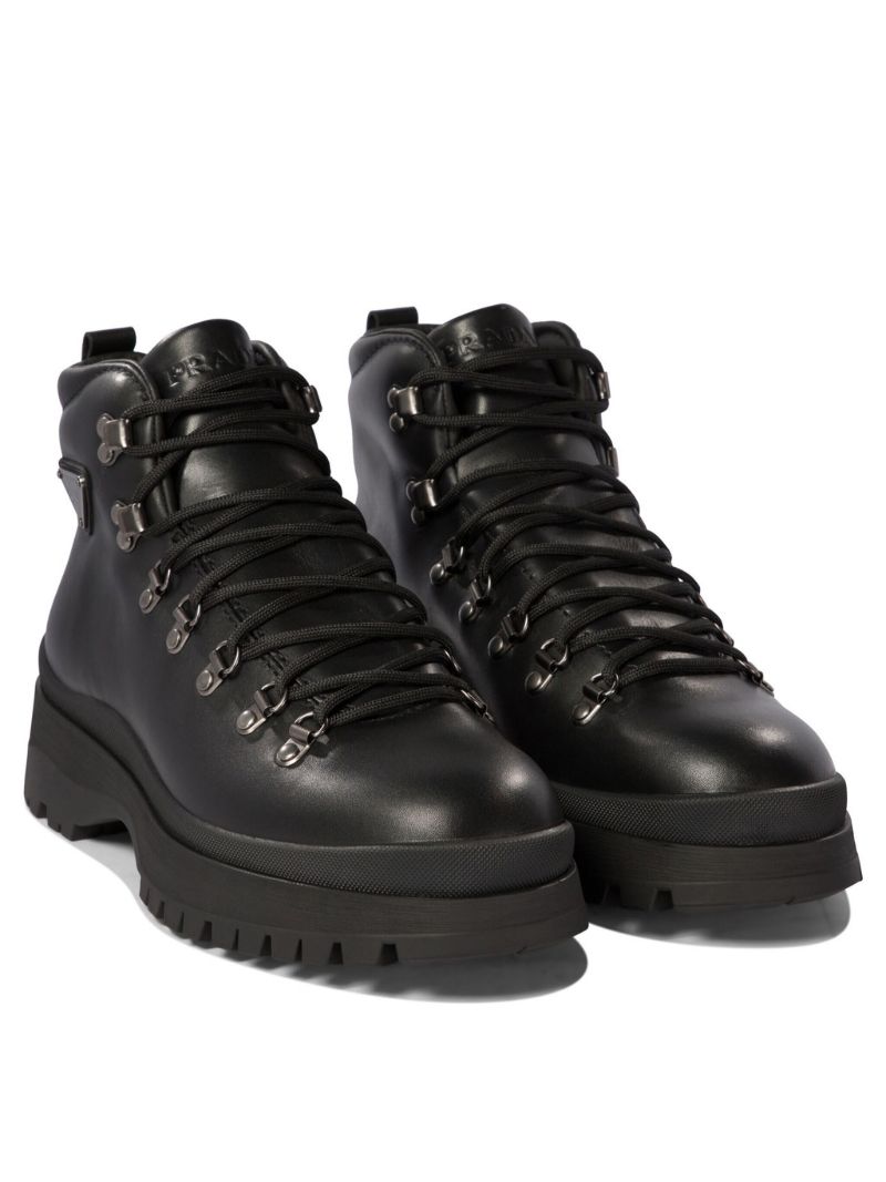 Triangle-logo Boots