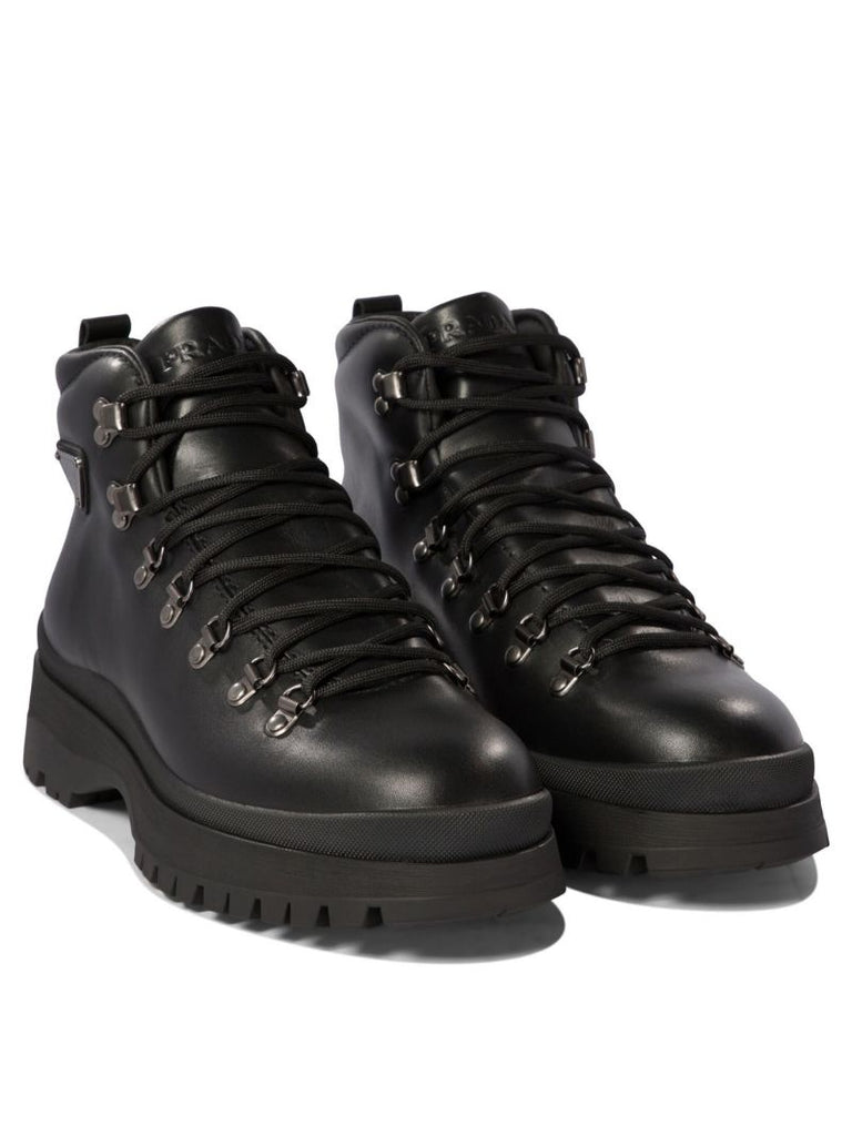 Triangle-logo Boots