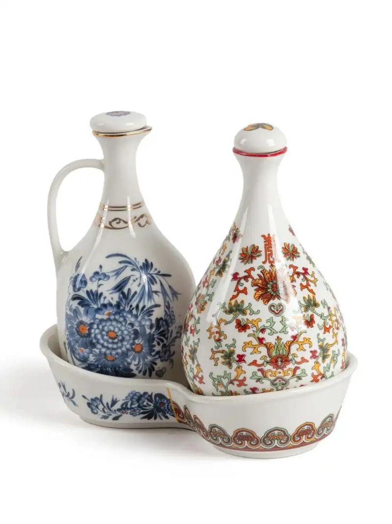 White Thelme Bottle Set