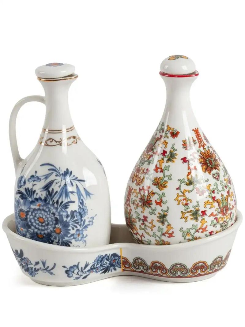 White Thelme Bottle Set