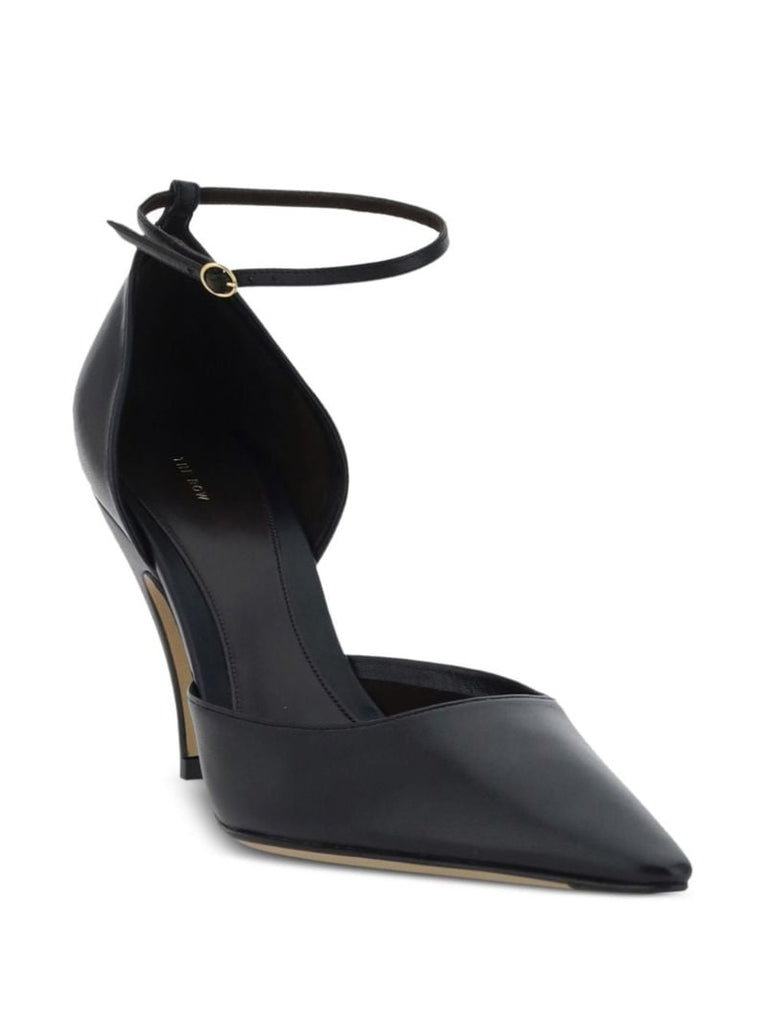 Black Liisa Pumps