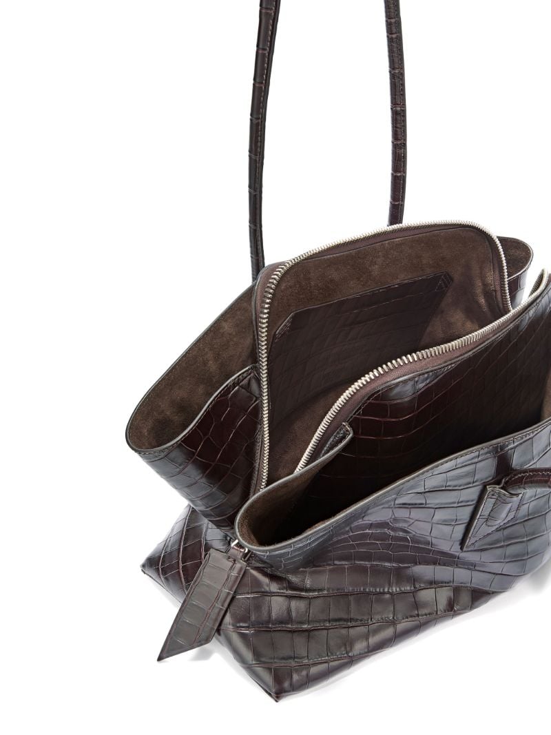 Medium La Passeggiata Shoulder Bag