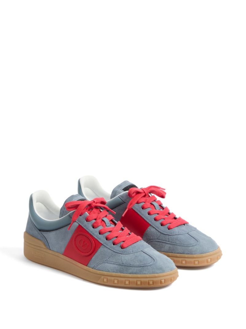 Upvillage Sneakers