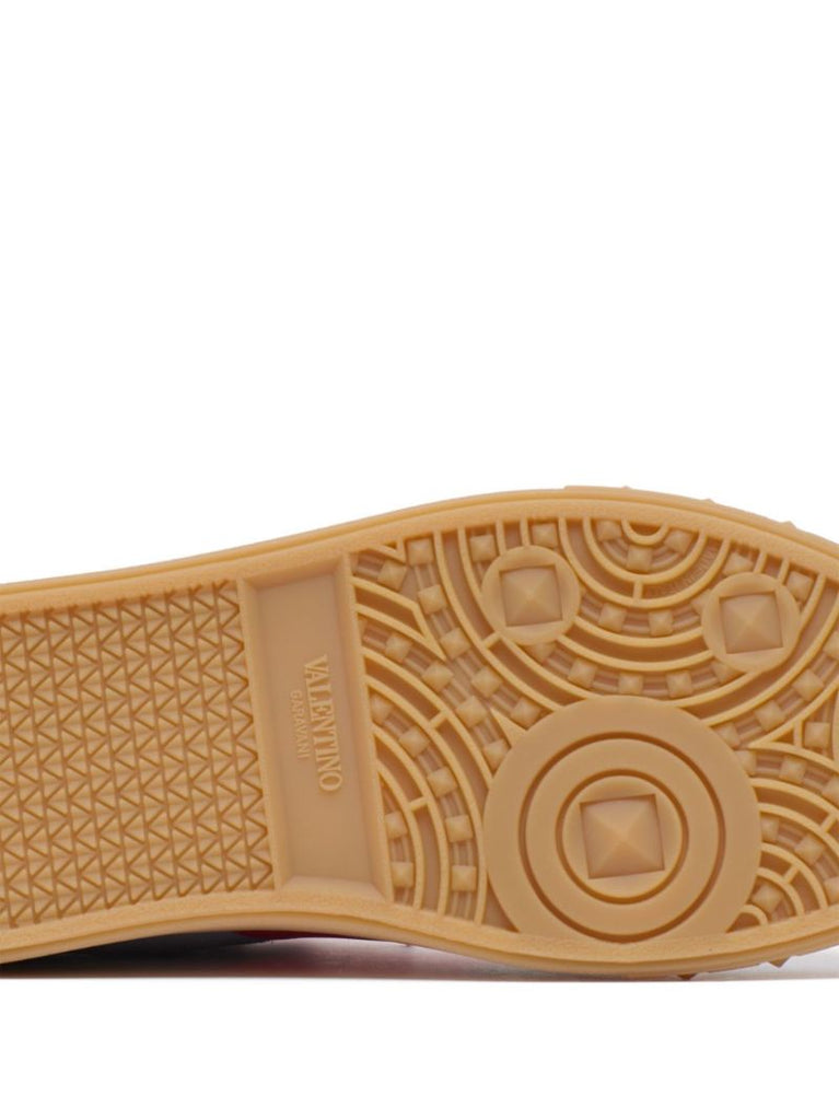 Upvillage Sneakers