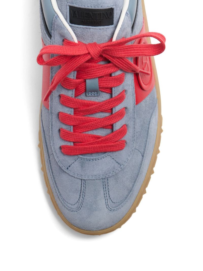 Upvillage Sneakers