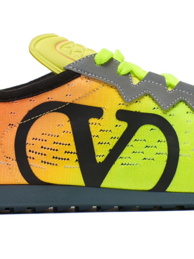 Chromathon Sneakers