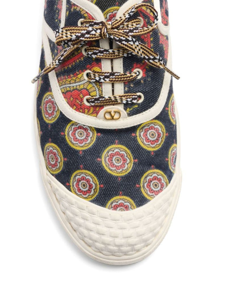 Bay By Bay Sneakers