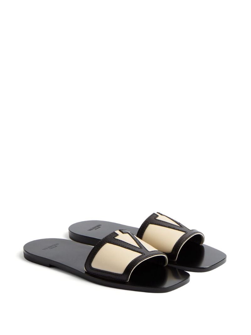 Vlogo Sandals