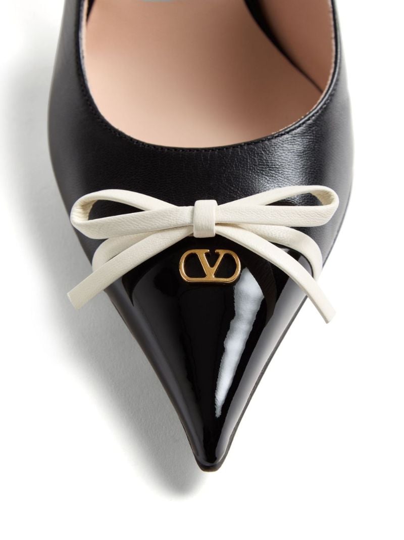 Black Bepointy Pumps
